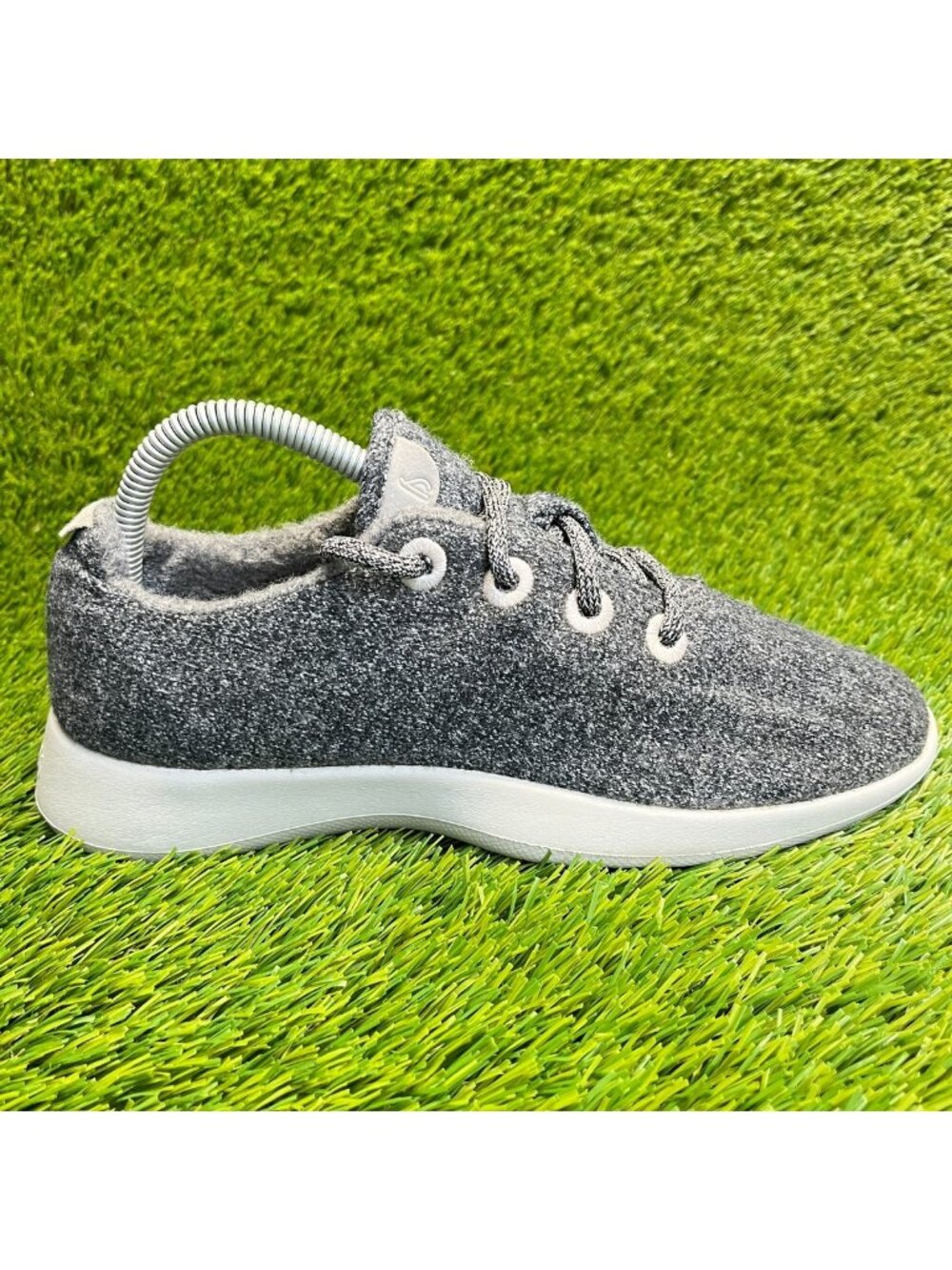 Allbirds Wool Runners Womens Size 9 Gray White Outdoor Walking Shoes Sneakers